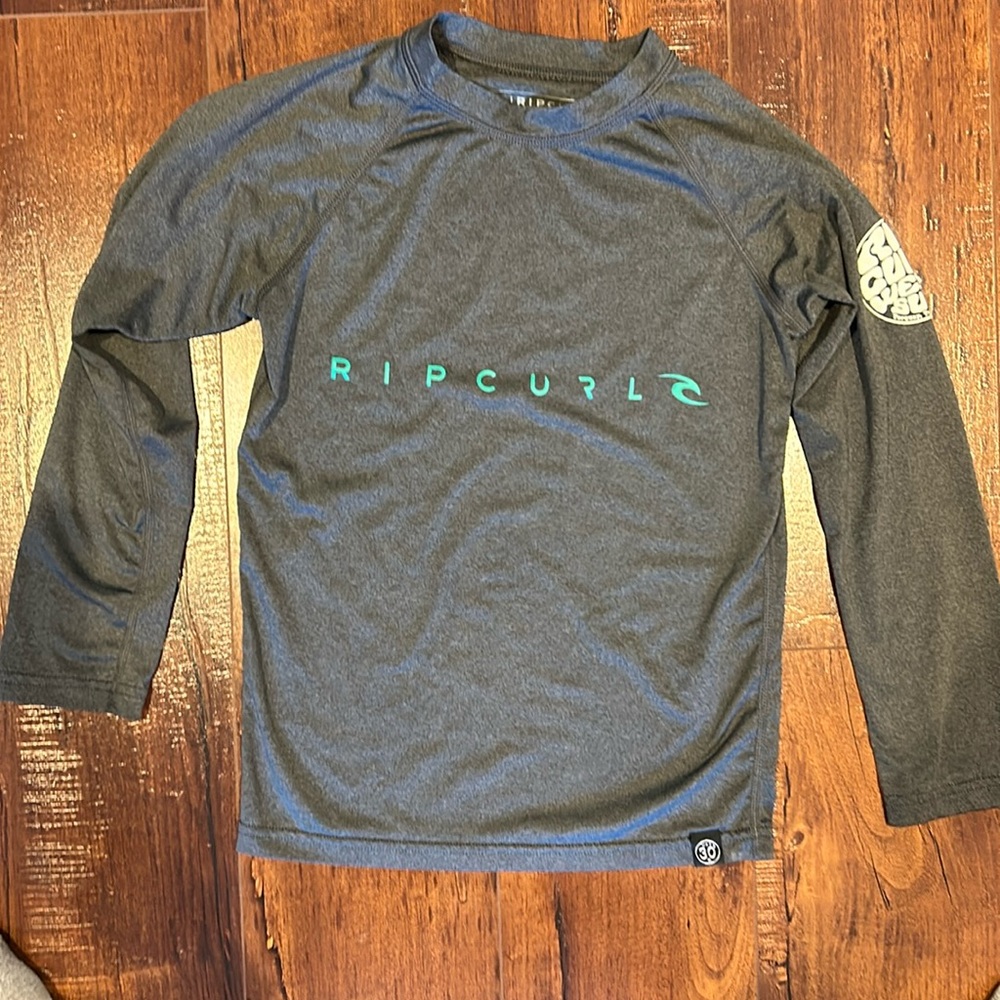 30 UV protection Rip Curl rashguard